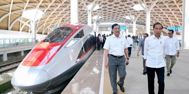 Usut Tuntas Dugaan Korupsi Proyek Whoosh: Jokowi dan Luhut Diisikan Terlibat