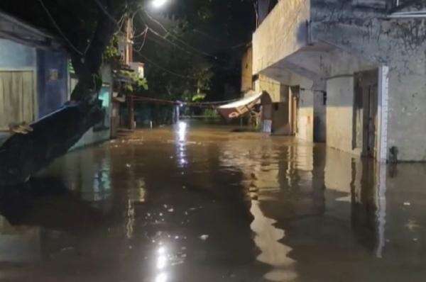 Update Banjir Jakarta: 19 RT di Jaksel & Jaktim Masih Terendam, Ketinggian Capai 125 cm