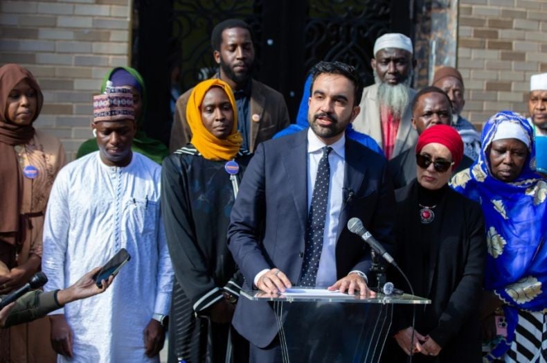 Andrew Cuomo Tertawa Dengar Komentar Islamofobia ke Calon Wali Kota New York, Zohran Mamdani: Sorak 9/11 Ulang?