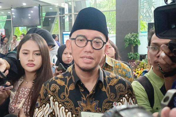 Wamenhaj Beberkan Aturan Umrah Mandiri & Respons Keresahan Travel