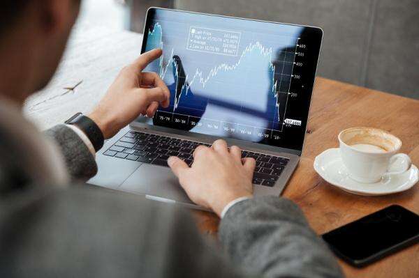 Investasi Saham untuk Pemula 2024: Panduan Lengkap & Tips Aman Mulai dari Rp 10.000