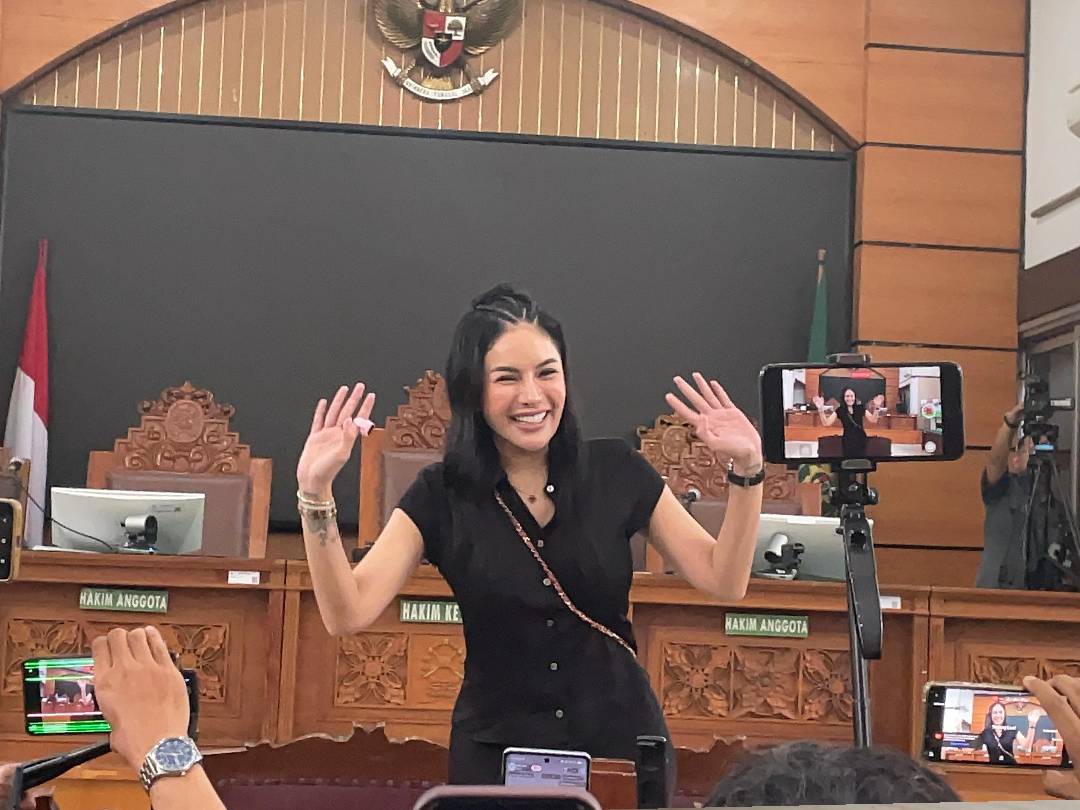 Vonis Nikita Mirzani 4 Tahun: Mengapa Hukuman Lebih Ringan dari Tuntutan Jaksa?