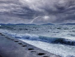 Badai Melissa Hantam Jamaika: 500.000 Orang Terjebak Tanpa Listrik, Ini Dampaknya