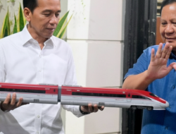 Jokowi Minta Subsidi Whoosh, Upaya Giring Opini Publik untuk Prabowo?