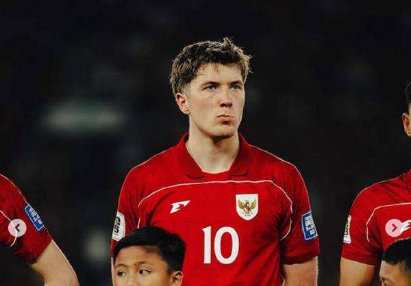 Ole Romeny Bantah Isu Gabung Persib? Ini Sinyal dari Latihan Oxford United-nya