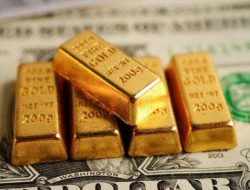 Harga Emas Anjlok! Ini Penyebabnya Meski The Fed Turunkan Suku Bunga