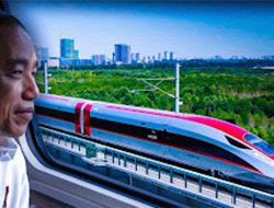 Rocky Gerung Bongkar Alasan Jokowi Akhirnya Buka Suara Soal Whoosh: Ada yang Ditutupi?