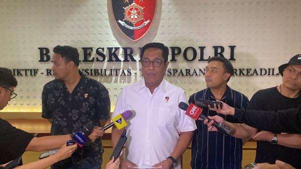 Irjen Pol Djuhandhani Rahardjo, Rekan Seangkatan Kapolri, Resmi Pimpin Polda Sulsel