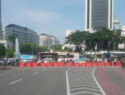 Demo Guru Jakarta 2025 Tutup Jalan Medan Merdeka Selatan, Ini Rute Alternatifnya!