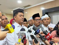 Guru Madrasah Demo, Tuntutan PPPK & ASN Dijanjikan Langsung Disampaikan ke Prabowo