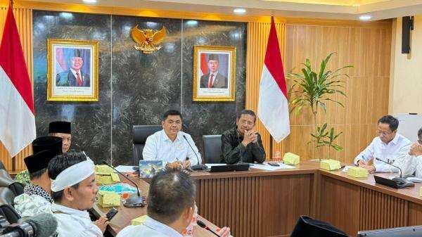 Guru Madrasah Tuntut Afirmasi PPPK, Pemerintah Janji Sampaikan Langsung ke Presiden Prabowo