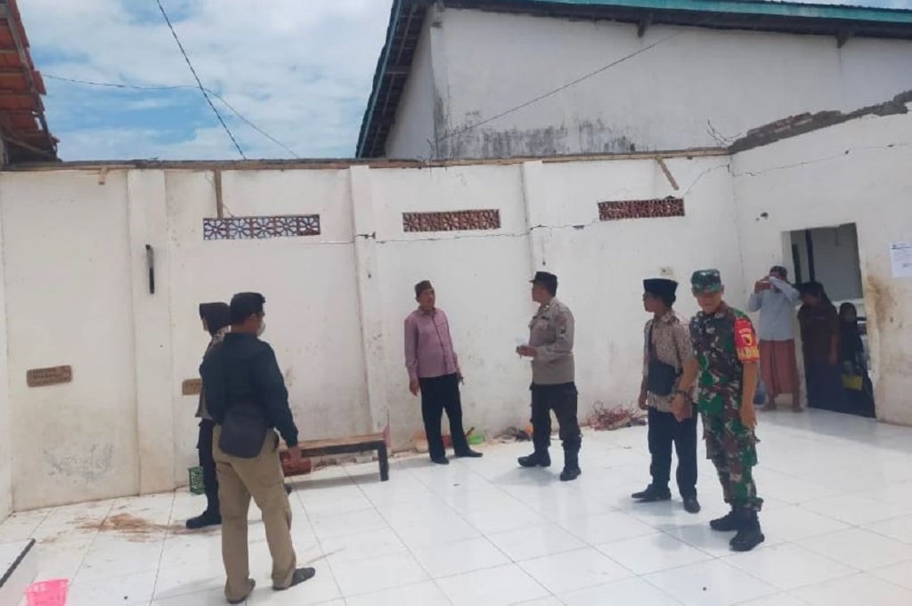 Tragis! Atap Asrama Pesantren Situbondo Ambruk, 1 Santriwati Tewas dan 12 Luka-luka