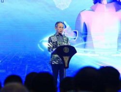 OJK Perkuat Pengawasan Fintech & Digitalisasi Sektor Keuangan 2025