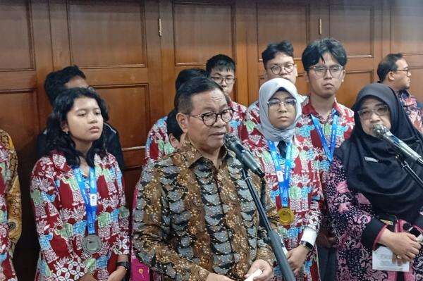 Sanksi Sosial Pembakar Sampah di Jakarta: Payung Hukum Segera Disiapkan