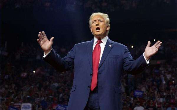 Trump Bantah Rencana Serangan Militer AS ke Venezuela: Fakta Terbaru