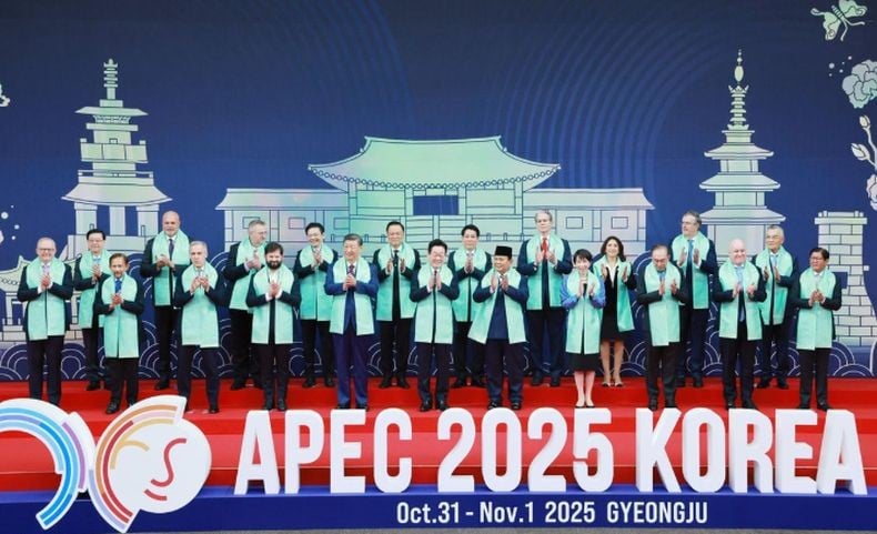 Hasil KTT APEC 2025: Fokus pada Energi & AI, Isu Ukraina Tak Masuk