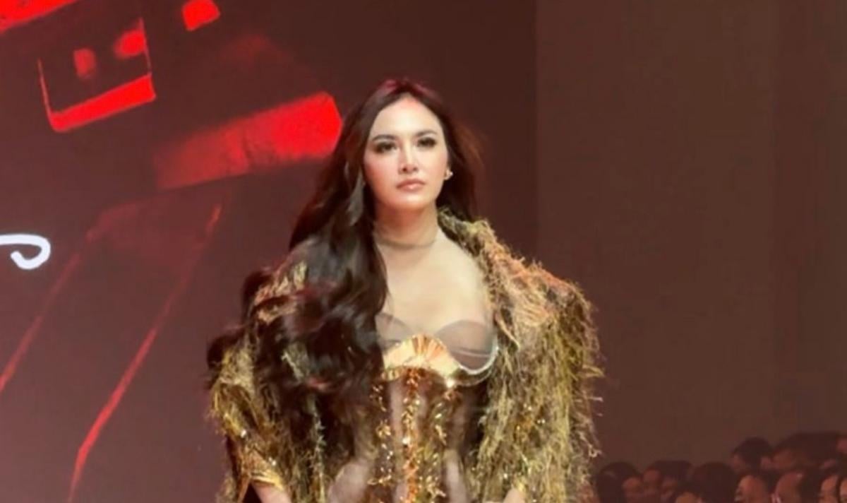 Mahalini Tampil Anggun di Jakarta Fashion Week 2026, Kolaborasi dengan Lisa Ju Curi Perhatian