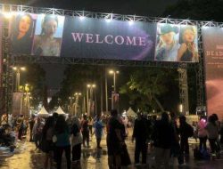 BLINK Gagal Tiket, Nonton Konser BLACKPINK 2025 dari Luar GBK!