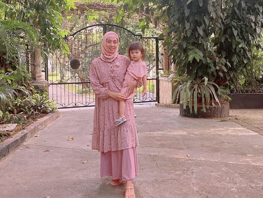 Kisah Mualaf Maria Febe: Eks Juara Bulu Tangkis yang Terpikat Suara Azan