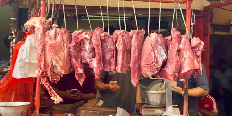 Update Harga Bahan Pokok Hari Ini 3 November 2025: Cabai & Minyak Goreng Naik, Beras Medium Ikut Melonjak