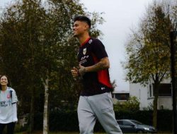 Mees Hilgers Cedera ACL: Kronologi, Dampak di FC Twente, dan Janji Pemulihan