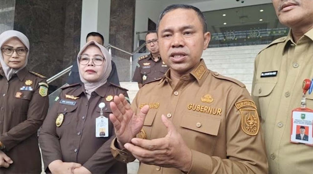 OTT KPK di Riau: Gubernur Abdul Wahid Diamankan di Barbershop, Ini Fakta Terbaru