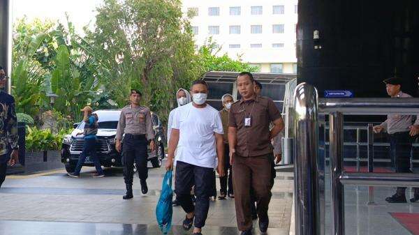 Gubernur Riau Abdul Wahid Ditangkap KPK dalam OTT, Tiba di Gedung Merah Putih