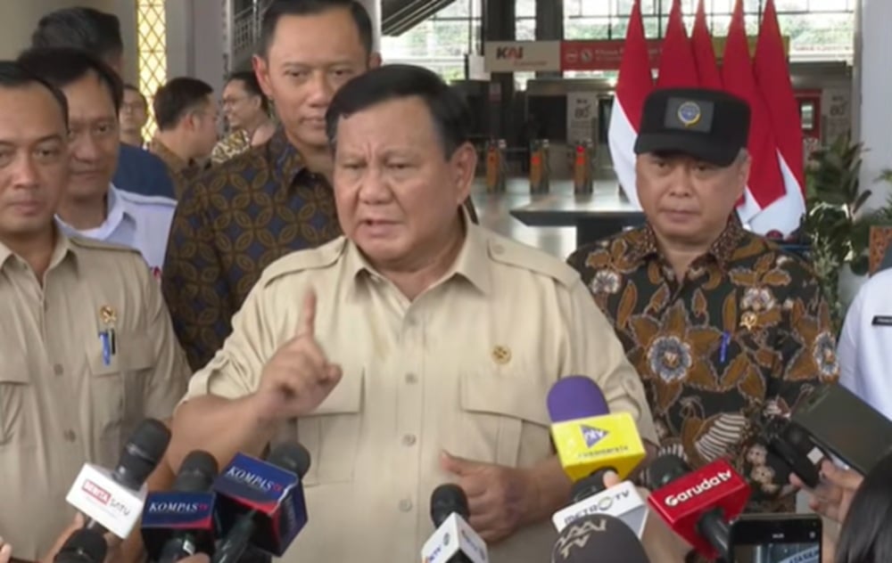 Prabowo Minta Proyek Kereta Cepat Whoosh Diperpanjang ke Banyuwangi & Janji Tanggung Jawab Utang
