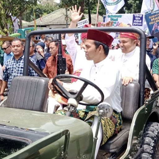 Ustaz Abdul Somad di Pilgub Riau: Dukungan, Kontroversi, dan OTT KPK