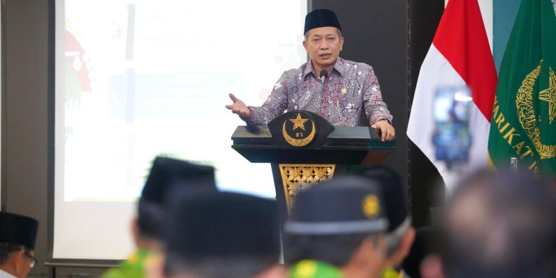 Semangat Cokroaminoto & Program Koperasi Desa Merah Putih: Strategi Menkop Ferry Bangun Ekonomi Umat