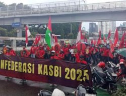 Demo Buruh Kasbi di DPR: 10 Tuntutan Utama & Tuntut UU Pro Pekerja