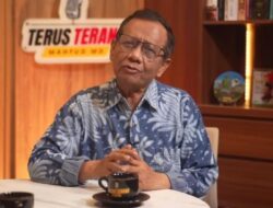 Mahfud MD Tegaskan Tak Pernah Sebut Ijazah Jokowi Asli atau Palsu