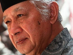 Gelar Pahlawan Nasional untuk Soeharto: Kontroversi, Sejarah Kelam, dan Dosa Orde Baru