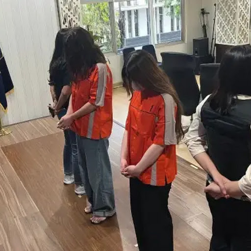 2 WNA Uzbekistan Ditangkap Imigrasi Jakbar, Tarif Prostitusi Online Rp 15 Juta