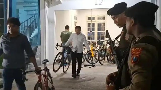 KPK Sita 24 Sepeda & Jeep Rubicon Milik Direktur RSUD Ponorogo, Diduga Hasil Korupsi