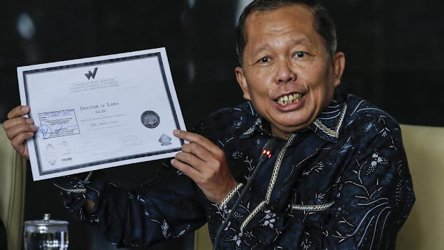 Arsul Sani Buktikan Ijazah Doktor Asli, Ini Beda Sikapnya dengan Jokowi