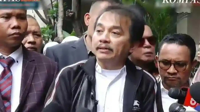 Roy Suryo Bantah Isu Koper Uang Mediasi Kasus Ijazah Jokowi: Jogetin Aja
