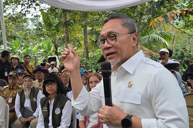 Menko Zulhas Santai Tanggapi Tudingan Sebagai Penyebab Bencana di Aceh, Sumut, Sumbar