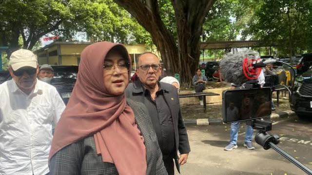 Dokter Tifa Klaim Ijazah Jokowi di Polda Metro Berbeda 100% dengan Bareskrim