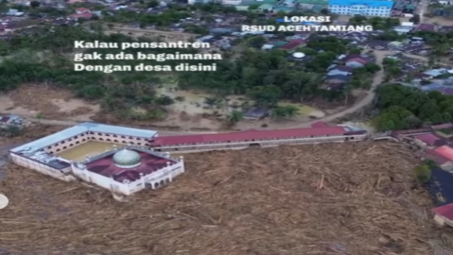 Pesantren Darul Mukhlisin Aceh Tamiang Jadi Benteng Penahan Jutaan Kayu Gelondong
