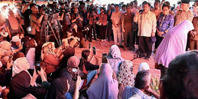 Presiden Prabowo Tinjau Banjir Sumatera: Janji Bantuan & Pemulihan Infrastruktur