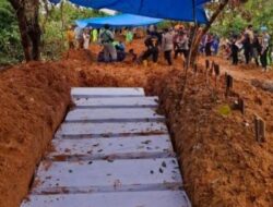 24 Jenazah Korban Banjir Longsor Sumbar Dimakamkan Massal di TPU Bungus: Prosesi Dipimpin Kapolda