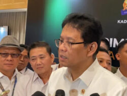 Menkeu Purbaya Larang Baju Bekas Ilegal, Targetkan Pertumbuhan Ekonomi 8%