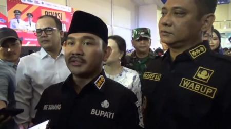 Bupati Bekasi Ade Kuswara Kunang Ditangkap KPK: OTT, Penyegelan, & Kronologi Kasus