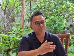 Islah Bahrawi Kritik Pemerintahan Prabowo: Demokrasi Mundur, Pilkada DPRD Disorot