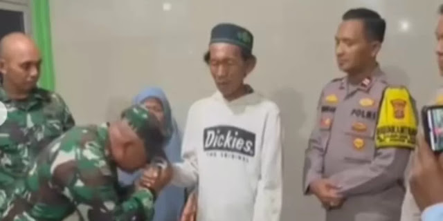 TNI Beri Bantuan Kulkas dan Kasur ke Pedagang Es Gabus, Babinsa Pelapor Dihukum