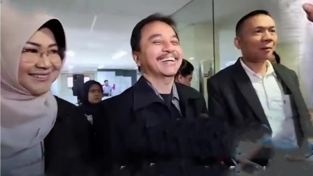 Roy Suryo Cs Tagih Dasar Hukum Surat Penyetaraan Ijazah Gibran ke Kemendikdasmen