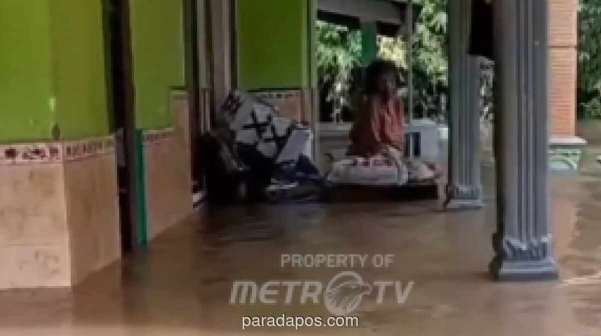 Banjir Rendam Ribuan Rumah di 12 Desa Jember, Ribuan Keluarga Mengungsi