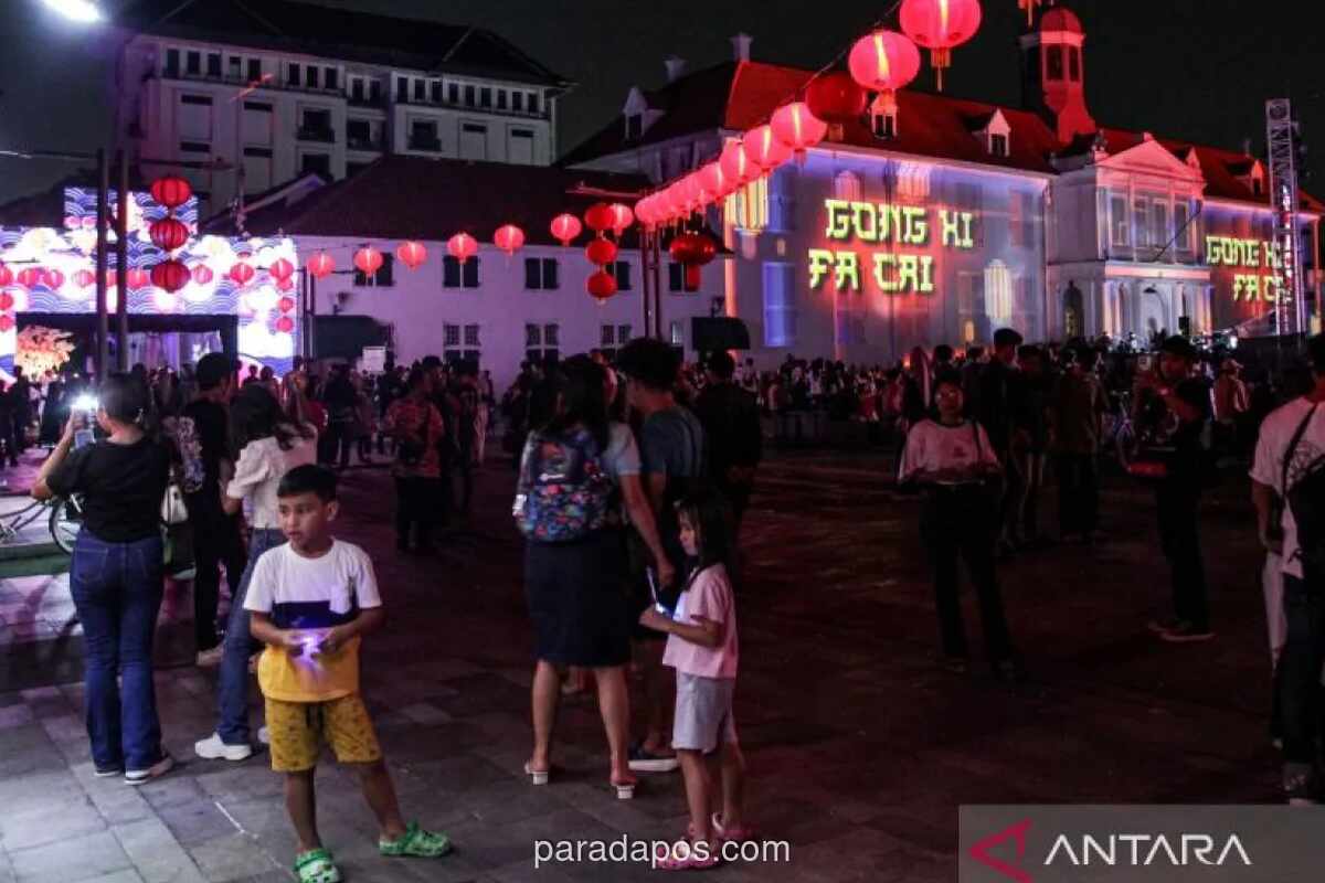 Kota Tua Jakarta Ramai Dikunjungi 30 Ribu Wisatawan Saat Imlek 2026