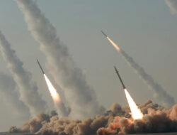 Iran Ancam Balas Serangan AS dengan Serang Jantung Israel: Analisis Risiko Perang